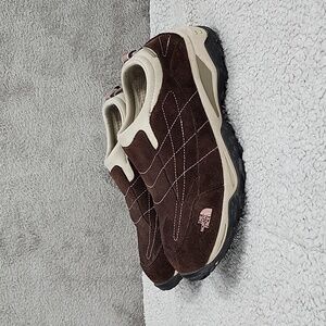 The North Face Women's 9/10 Suede Primaloft Insulated Moc Slip On Sneaker Shoes